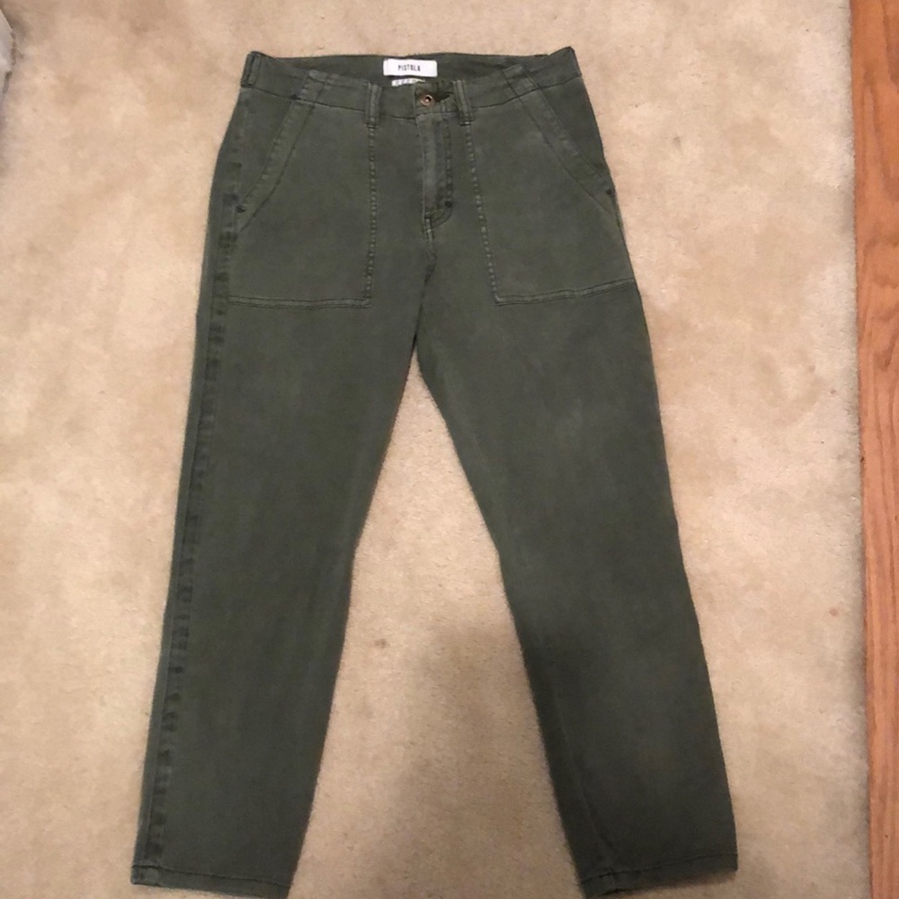 Pistola military green pants size 27. Like new